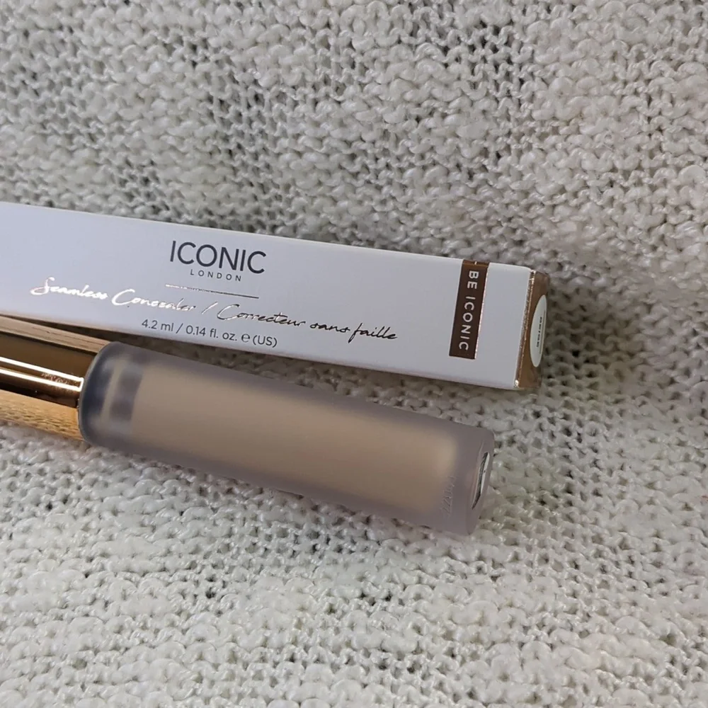 ICONIC London Seamless Concealer in Beige, 4.2ml/0.14fl oz